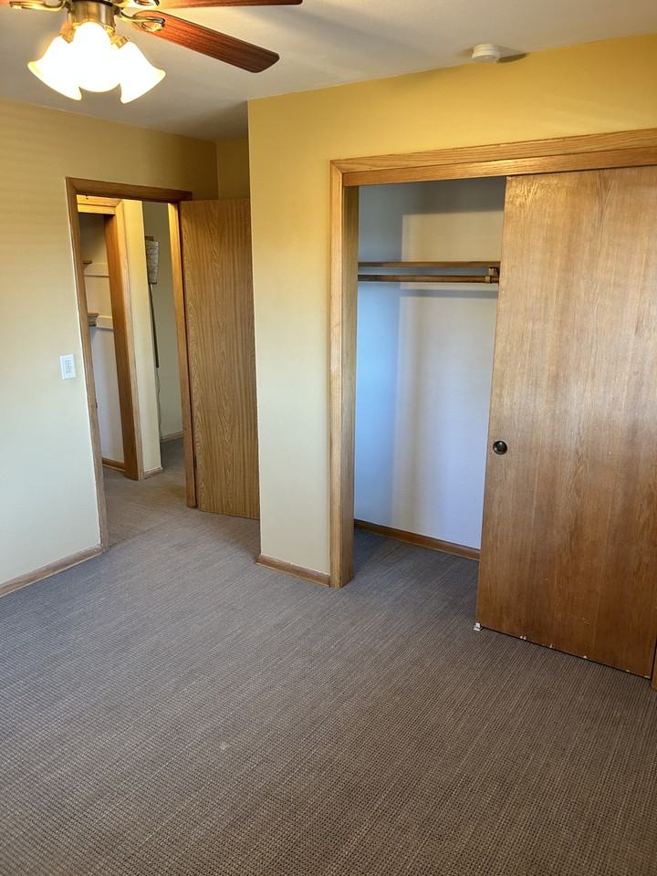 7500 Oliver Ave S #8 - Photo 6 of 8