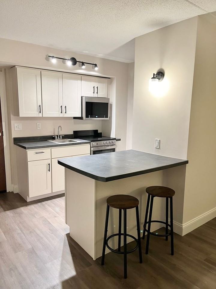 144 Larkin Way - Photo 5 of 17