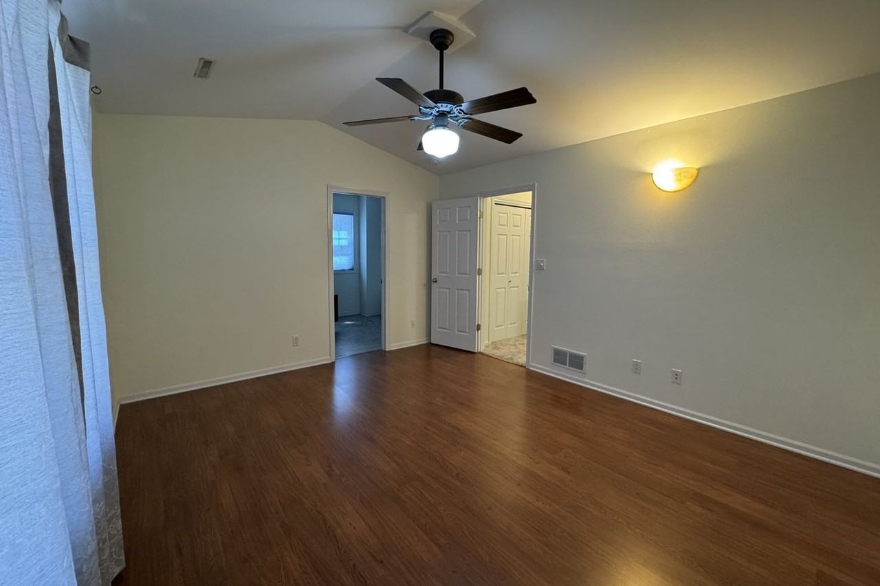 2723 Hampton St - Photo 6 of 19