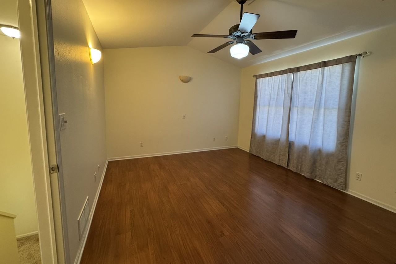 2723 Hampton St - Photo 7 of 19