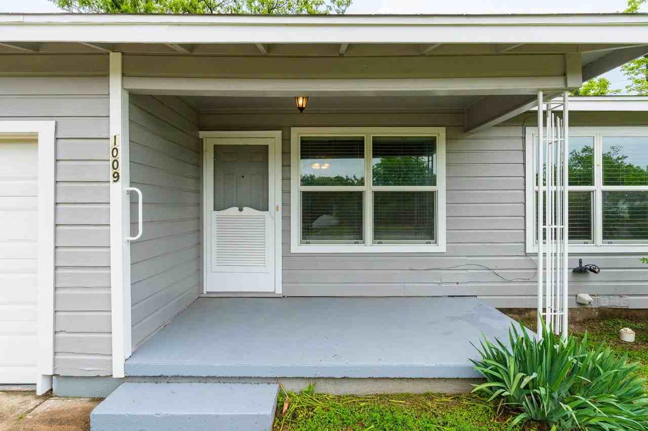 1009 S 5th St - Photo 3 of 22