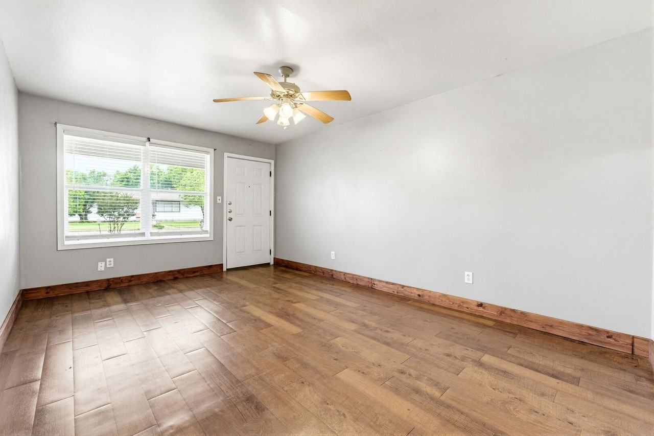1009 S 5th St - Photo 5 of 22