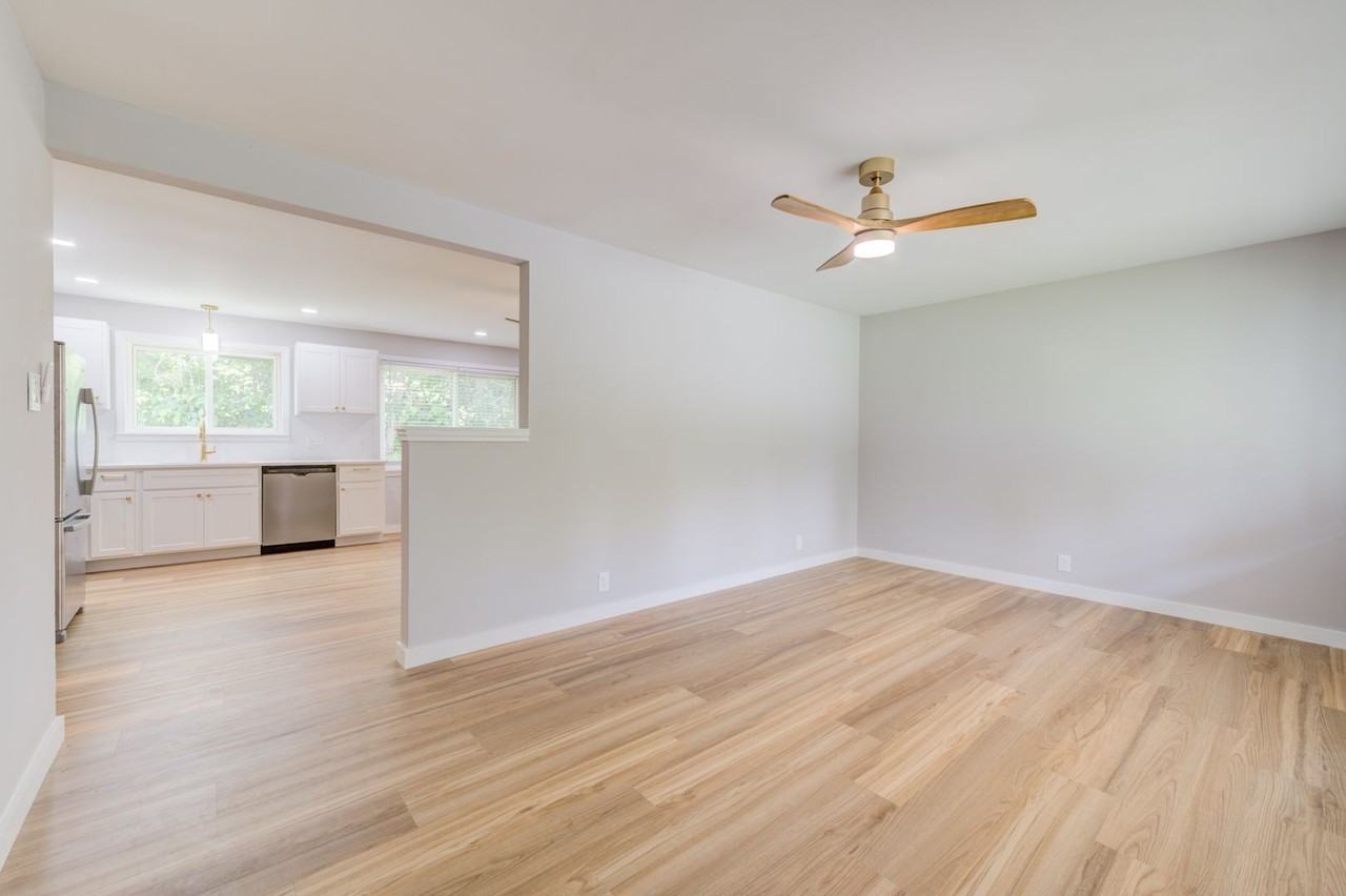 2303 Ida Dr - Photo 3 of 29