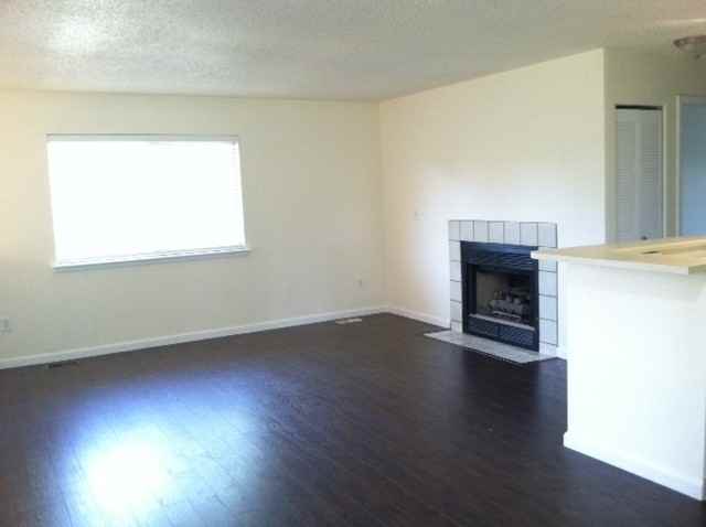 1057 Delta Dr #F - Photo 2 of 11