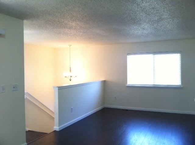 1057 Delta Dr #F - Photo 3 of 11