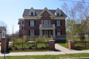 featured image of 81 S Williams St