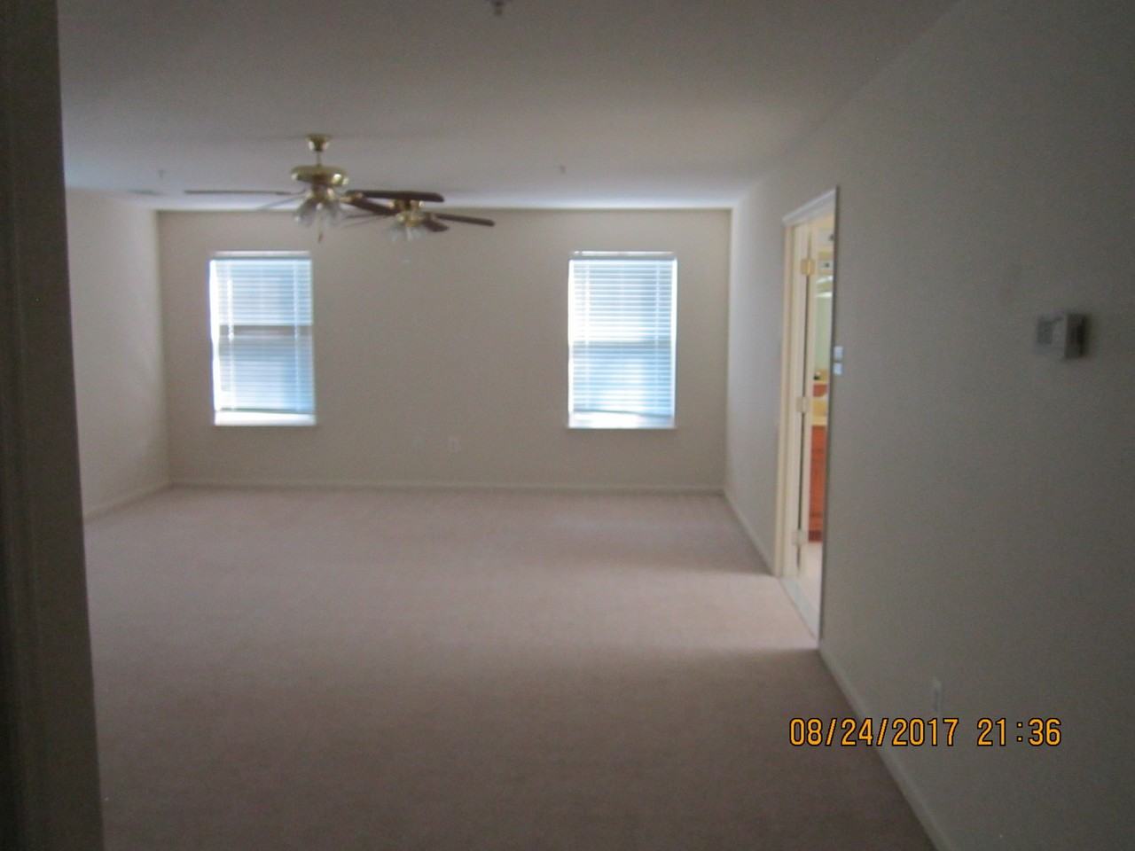 10026 Edgewater Ter - Photo 7 of 23