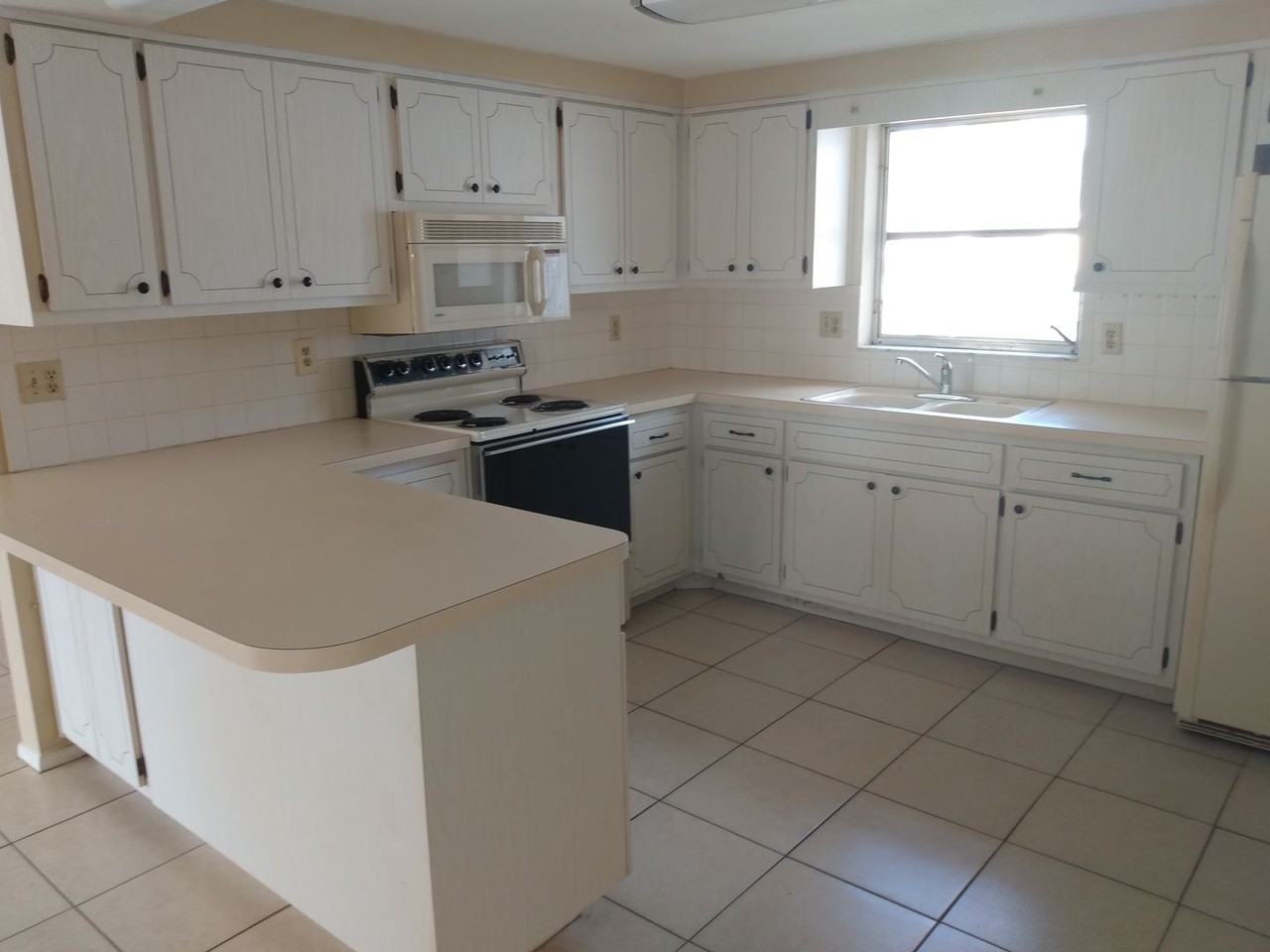 7724 Tyson Dr - Photo 4 of 9
