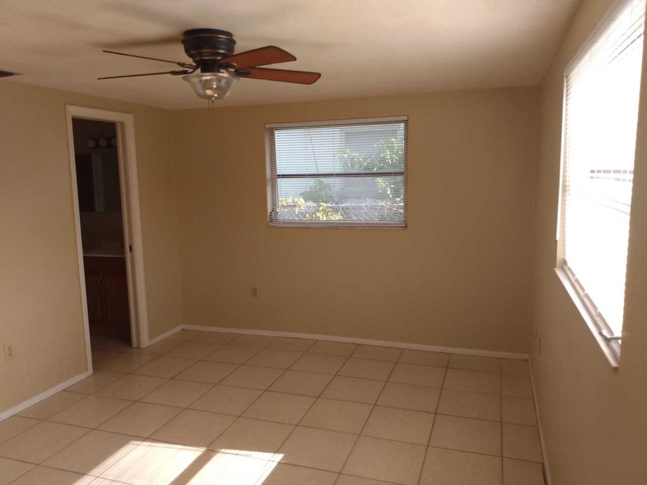 7724 Tyson Dr - Photo 5 of 9