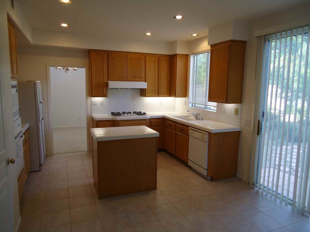 12662 Sandy Crest Ct - Photo 3 of 14
