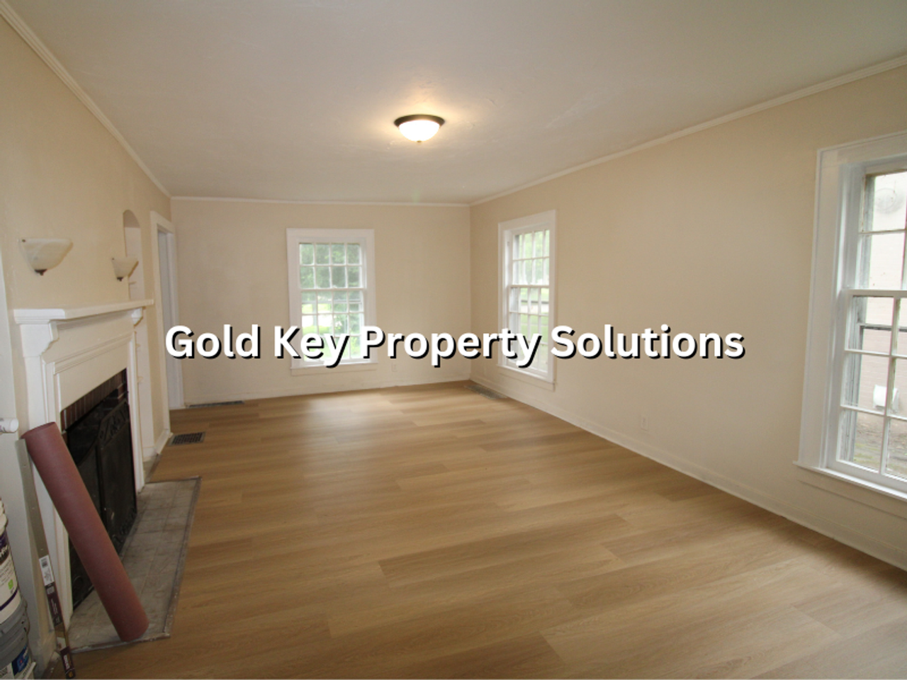 2326 W 12th St - Photo 6 of 20