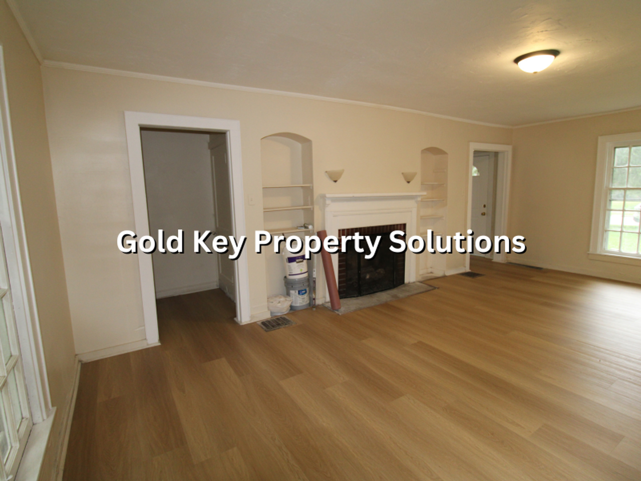 2326 W 12th St - Photo 7 of 20