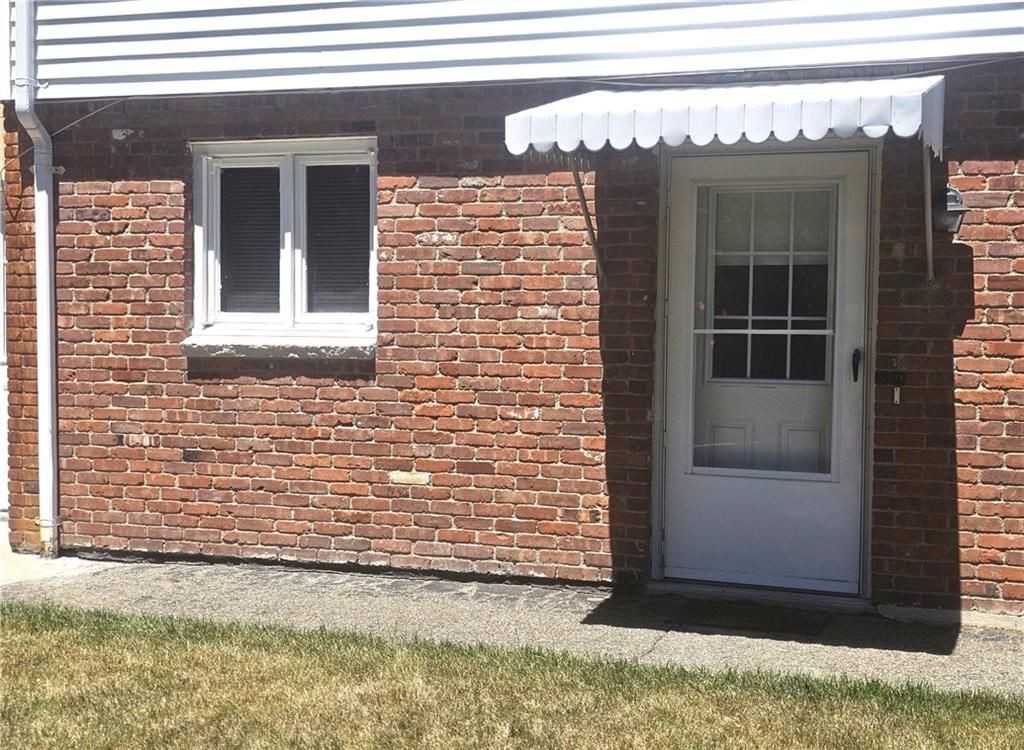 124 Jane St ##B - Photo 2 of 16