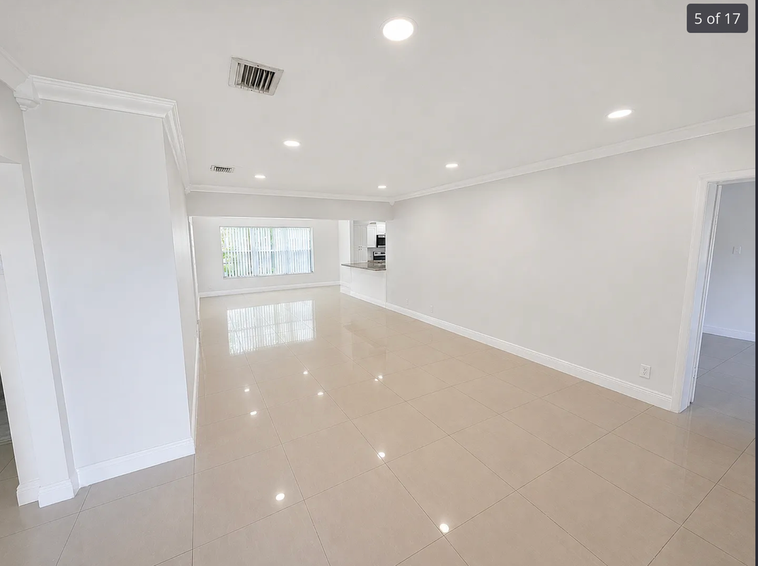 1306 S 29th Ave - Photo 4 of 7