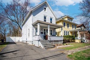 featured image of 11 Beattie Ave