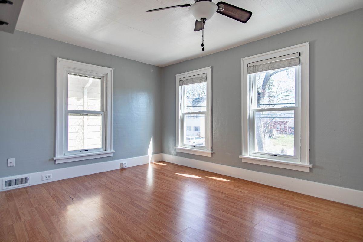 11 Beattie Ave - Photo 6 of 7
