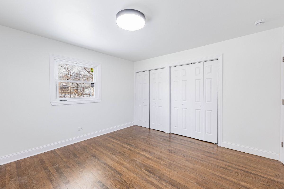 4120 Greenbrier Ln - Photo 6 of 23