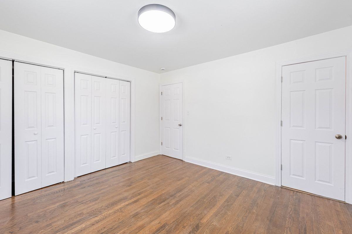 4120 Greenbrier Ln - Photo 7 of 23