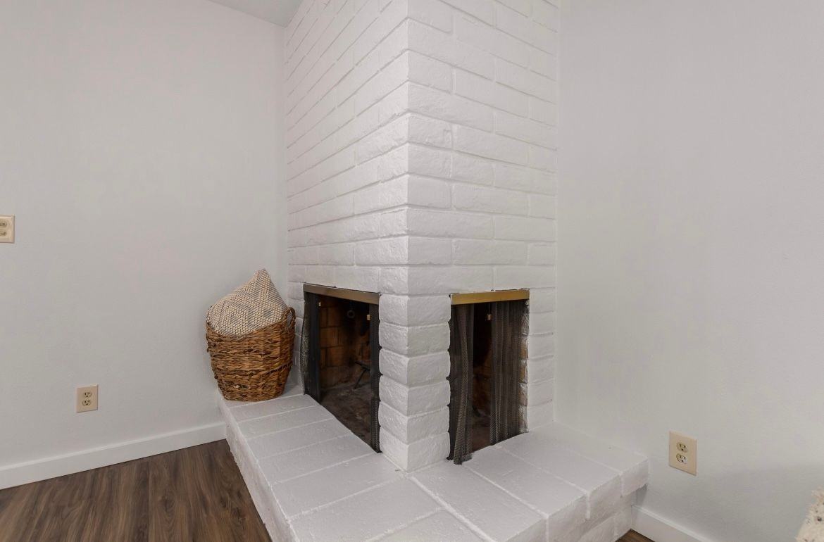 1669 S Ash - Photo 7 of 29