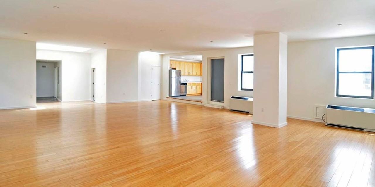 City Trust Apartments - Photo 3 of 6