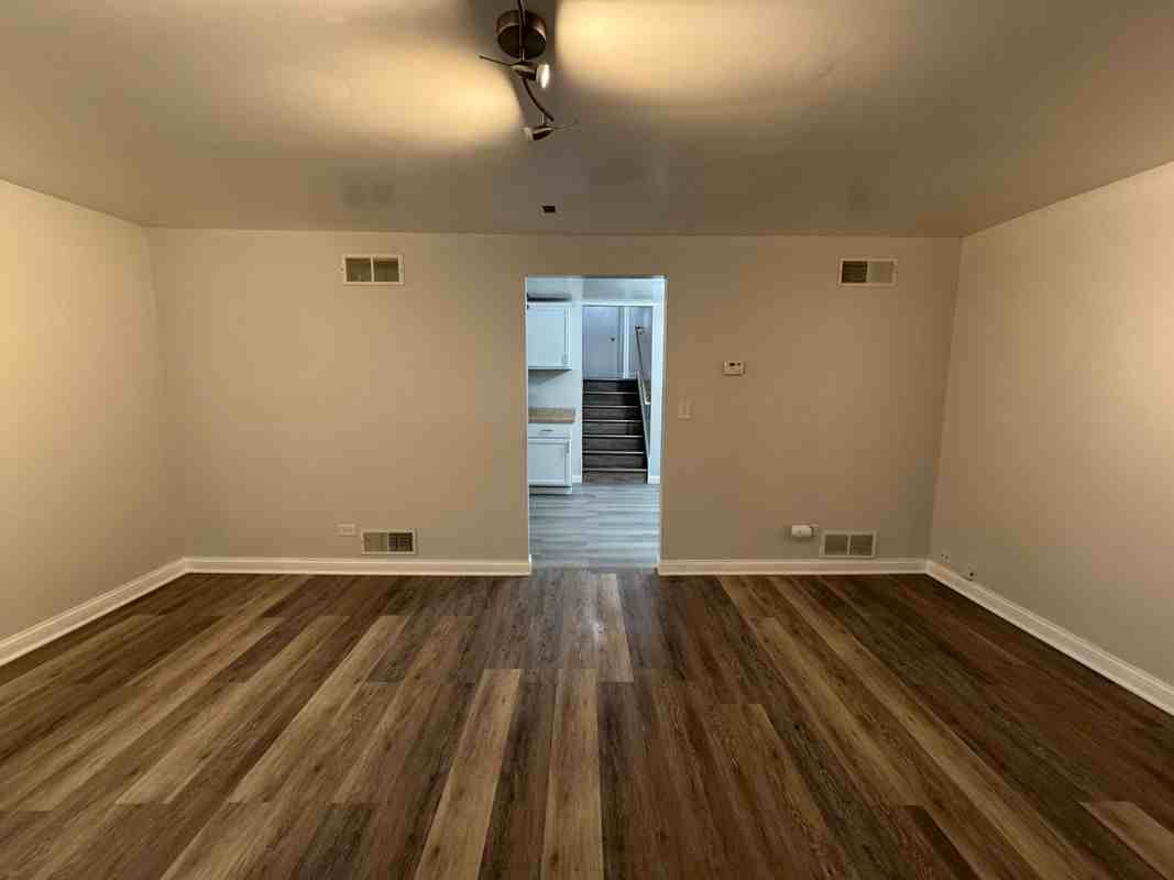 5921 S Racine Ave - Photo 2 of 19