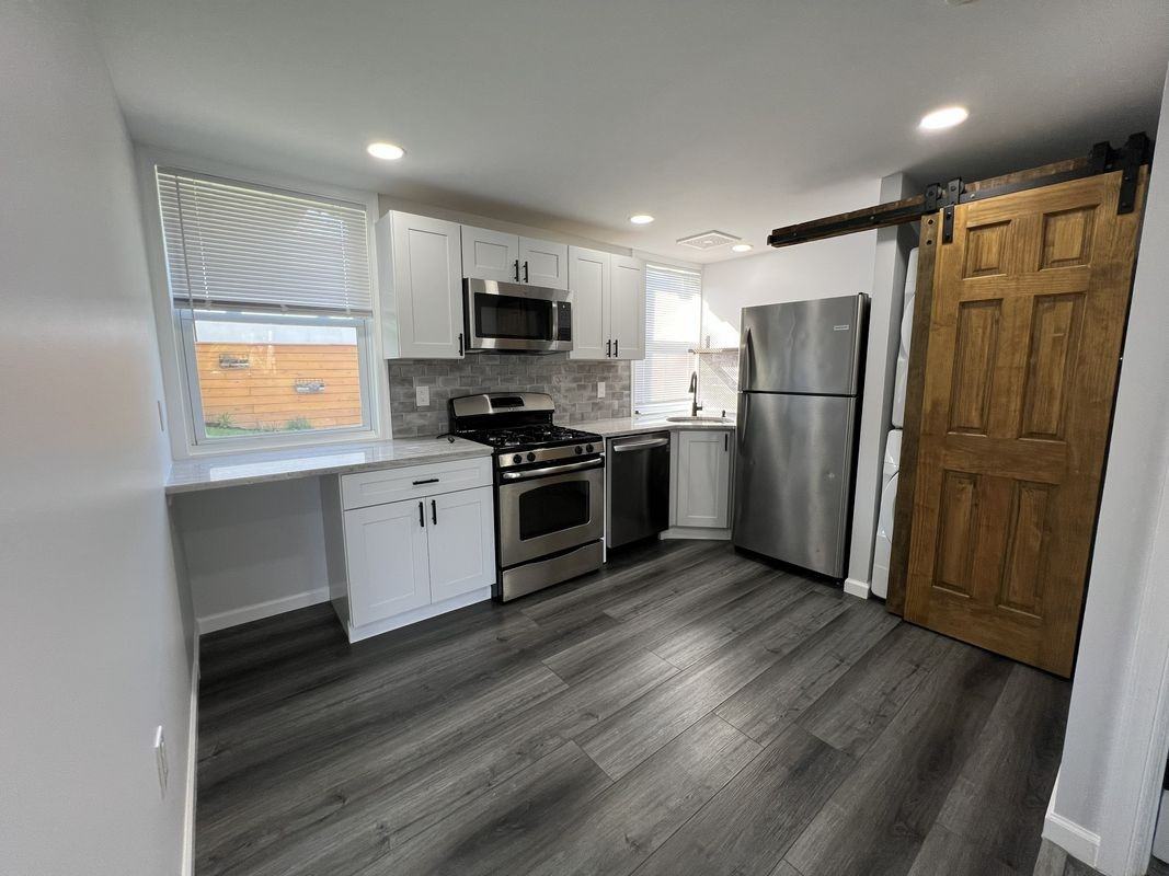 8360 Ferndale St - Photo 4 of 14
