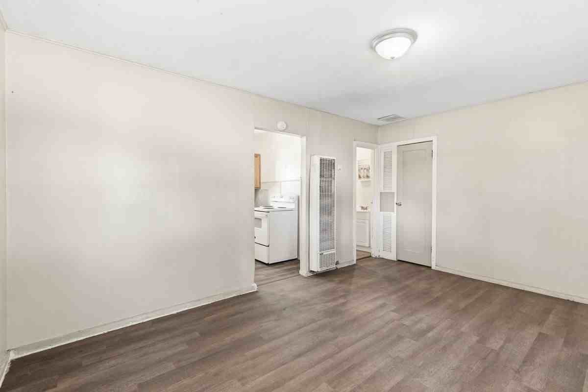 207 N Santa Fe Ave ##1 - Photo 6 of 26