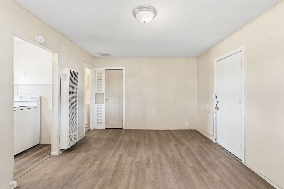 207 N Santa Fe Ave ##1 - Photo 7 of 26