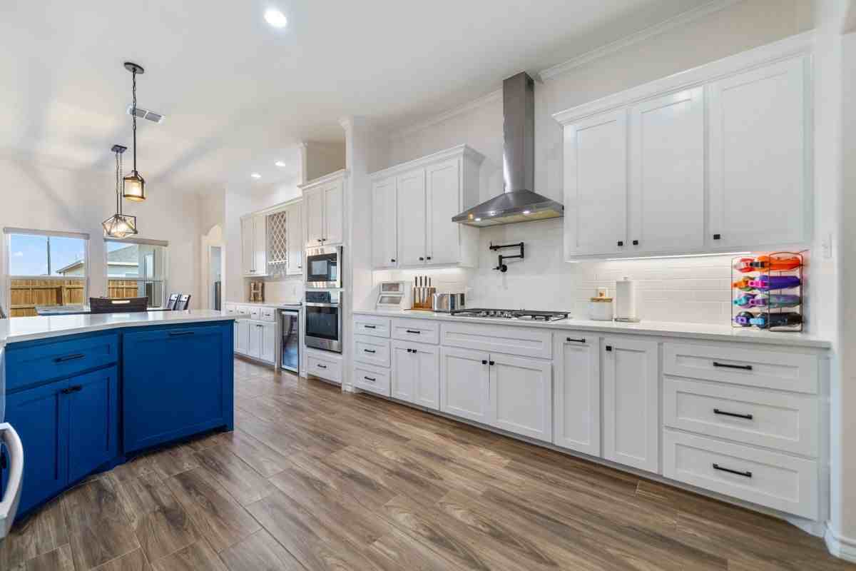 11526 S Creek Dr - Photo 6 of 21