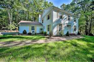 featured image of 27 Buttonwood Rd