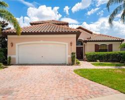 featured image of 305 Villa Sorrento Cir