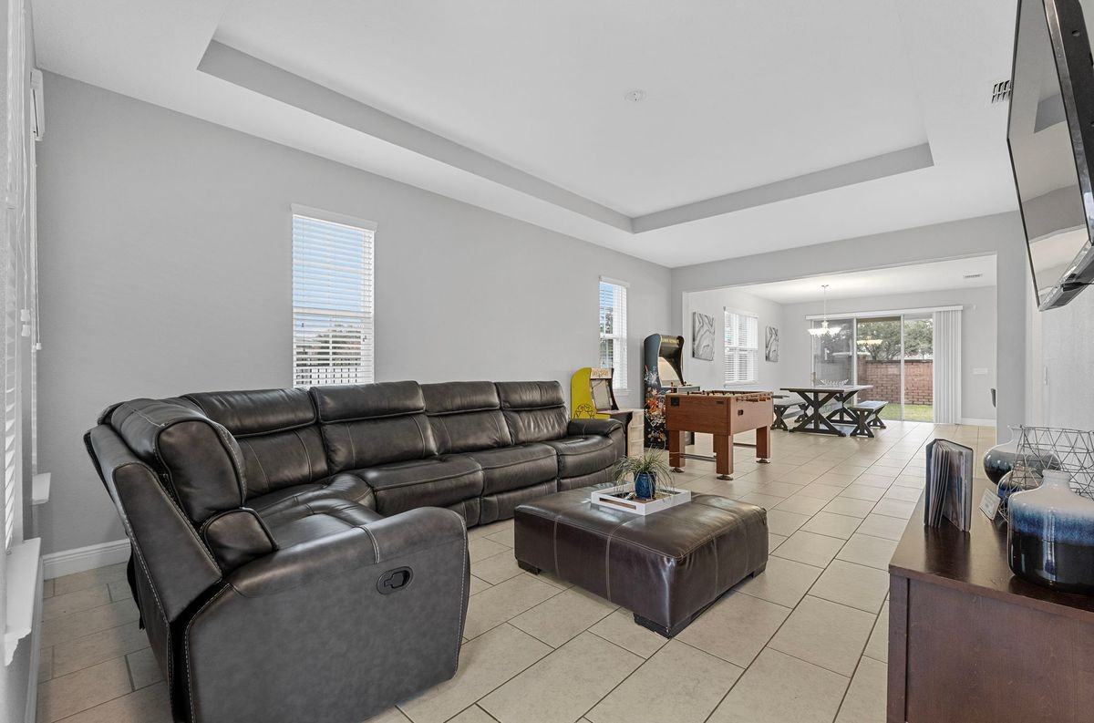 206 Aberdeen St - Photo 3 of 45