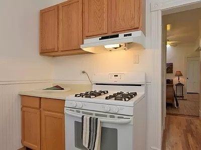 144 W Cedar Ave - Photo 4 of 5