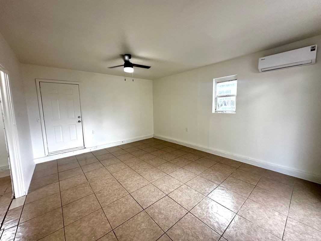 13906 Grant St ##B - Photo 2 of 7