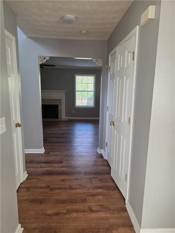 1529 Sydney Pond Cir - Photo 5 of 26