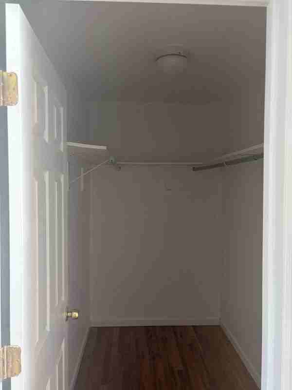 229 Kingston Ave ##2