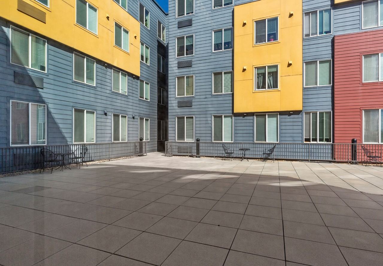 Lincoln Terrace - Photo 5 of 16
