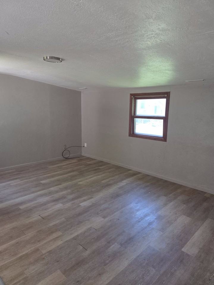 2507 W Laura Ave - Photo 3 of 13