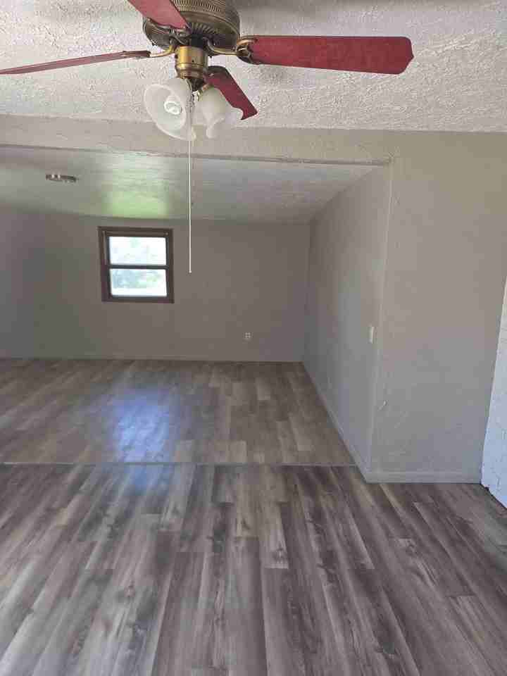 2507 W Laura Ave - Photo 6 of 13
