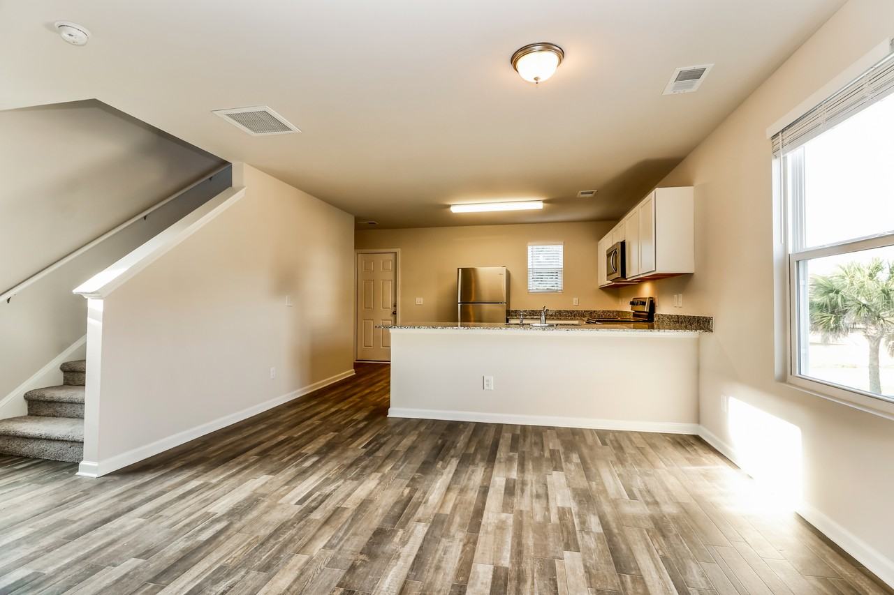 2 Palmetto Breeze Cir - Photo 5 of 15