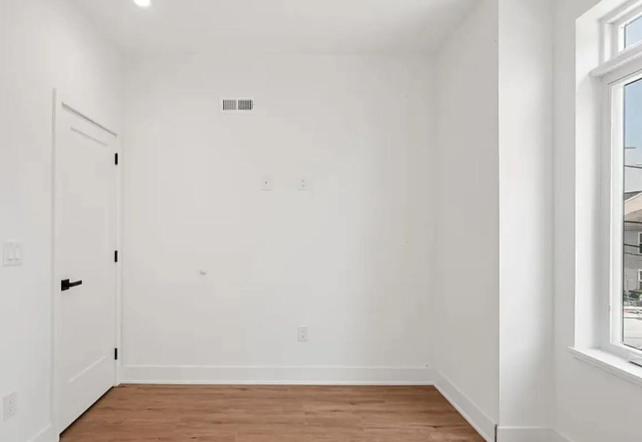 1518 N Darien St - Photo 4 of 17