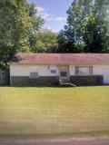 1404 Larsen Ln - Photo 1 of 1