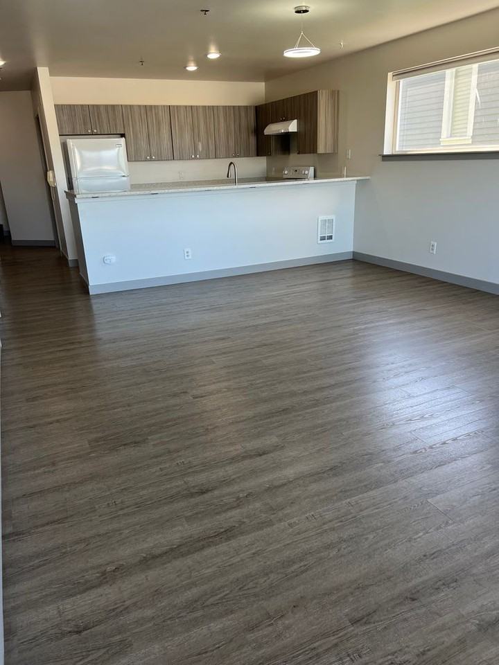 2921 Federal Ave - Photo 5 of 26