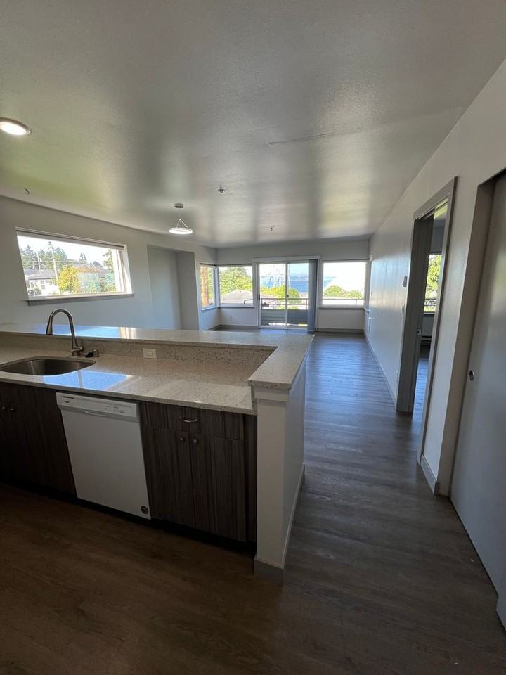 2921 Federal Ave - Photo 6 of 26