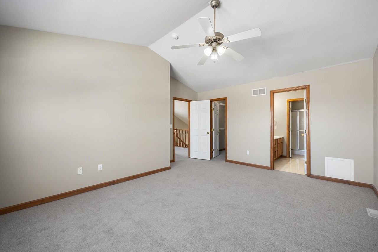 Geneva Duplex - Photo 3 of 25