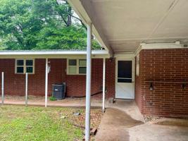 featured image of 1025 Venita Dr