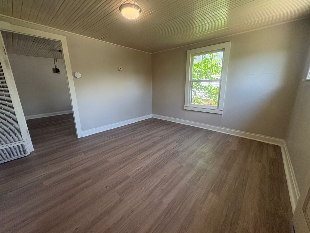 813 Lee Ave - Photo 2 of 11