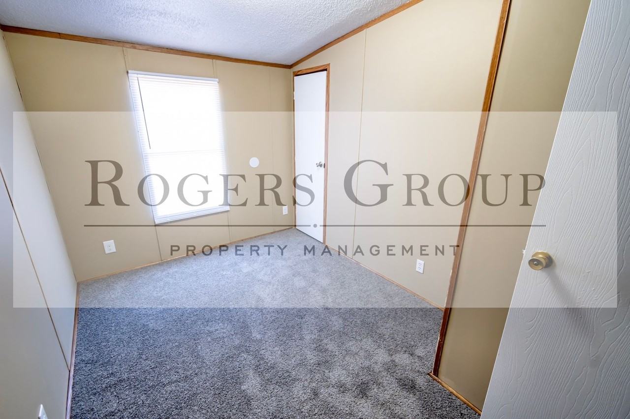 333 Woodlief Rd - Photo 7 of 10