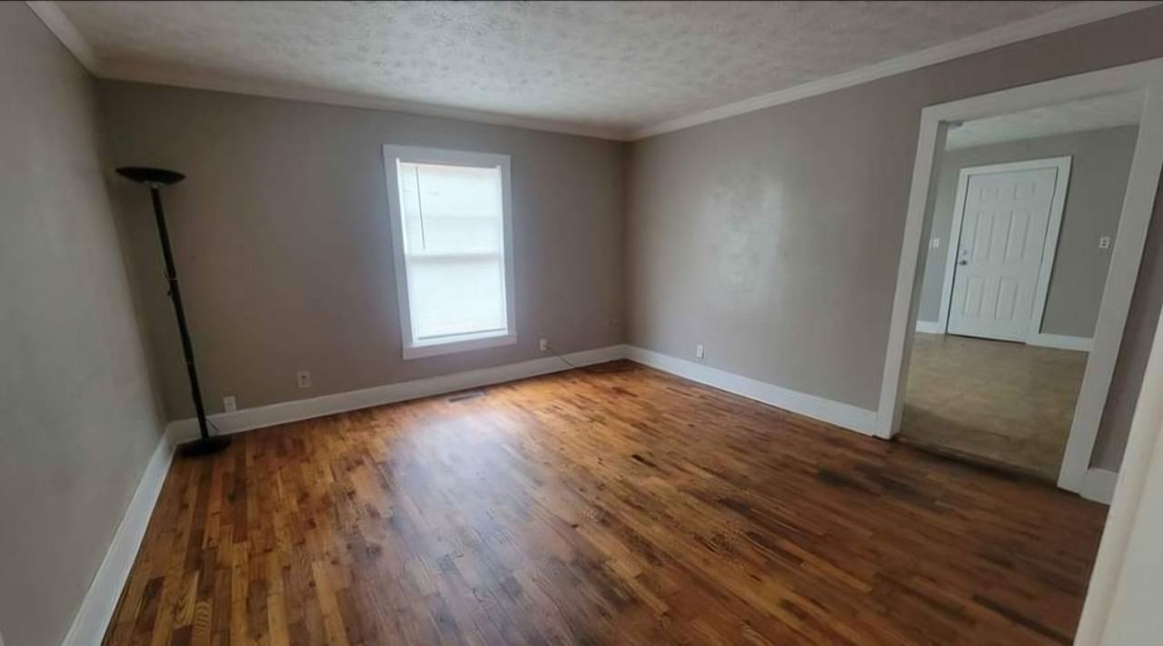 16 N Indianola St - Photo 3 of 12
