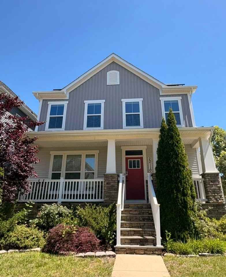 22110 Fulmer Ave - Photo 3 of 50